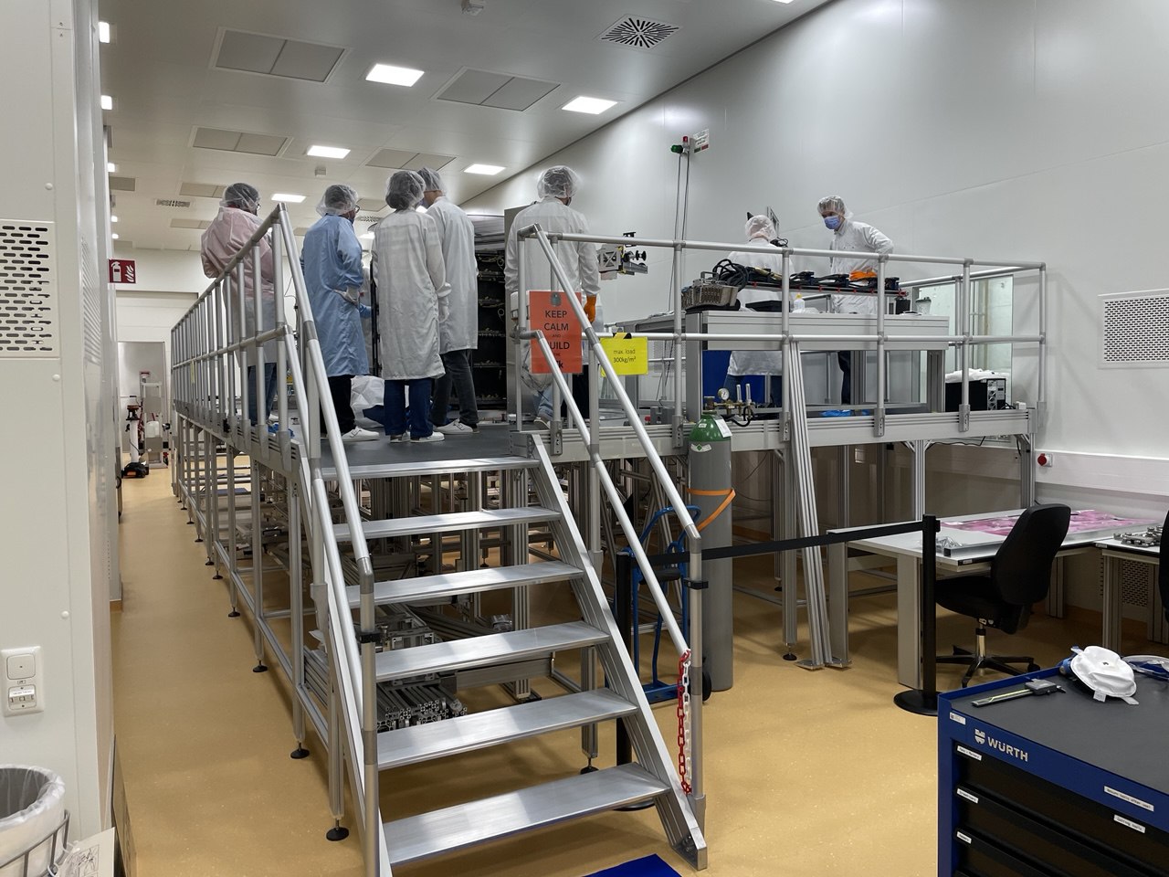 Endcap assembly platform